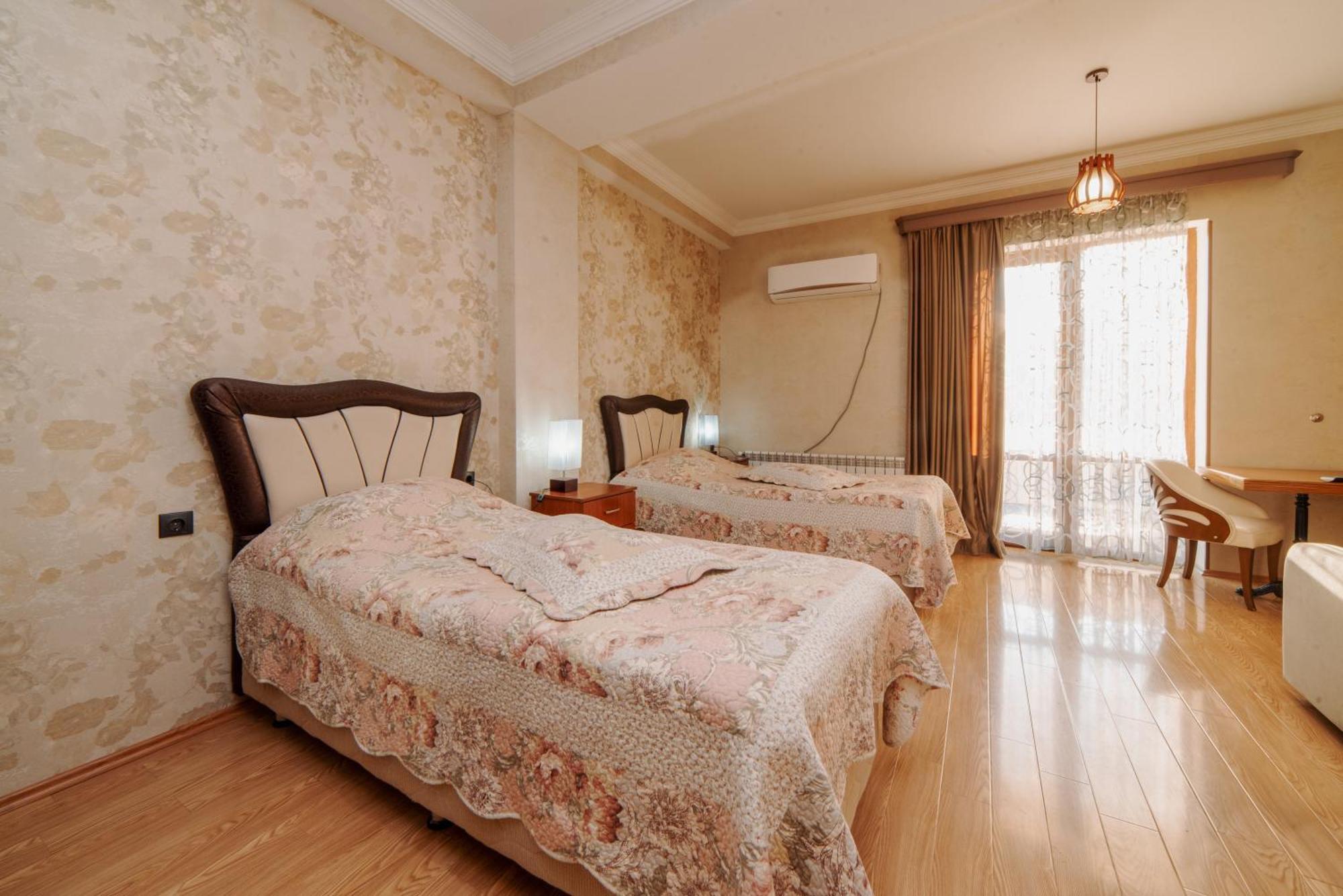 Natali Hotel Боржоми Экстерьер фото